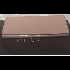 Authentic GUCCI logo  bag